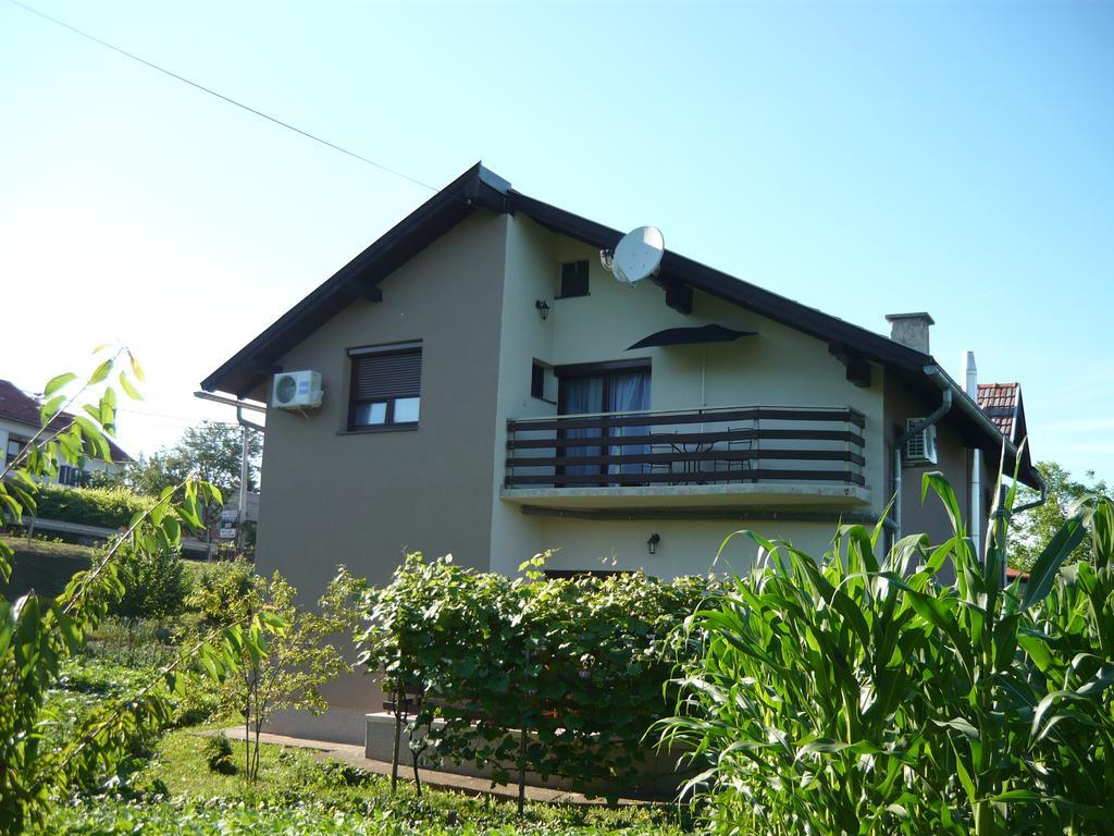 Guest House Tena Slunj Exterior foto